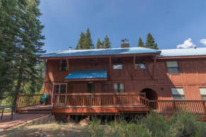 Отель Zurich Den by Tahoe Truckee Vacation Properties  Труки